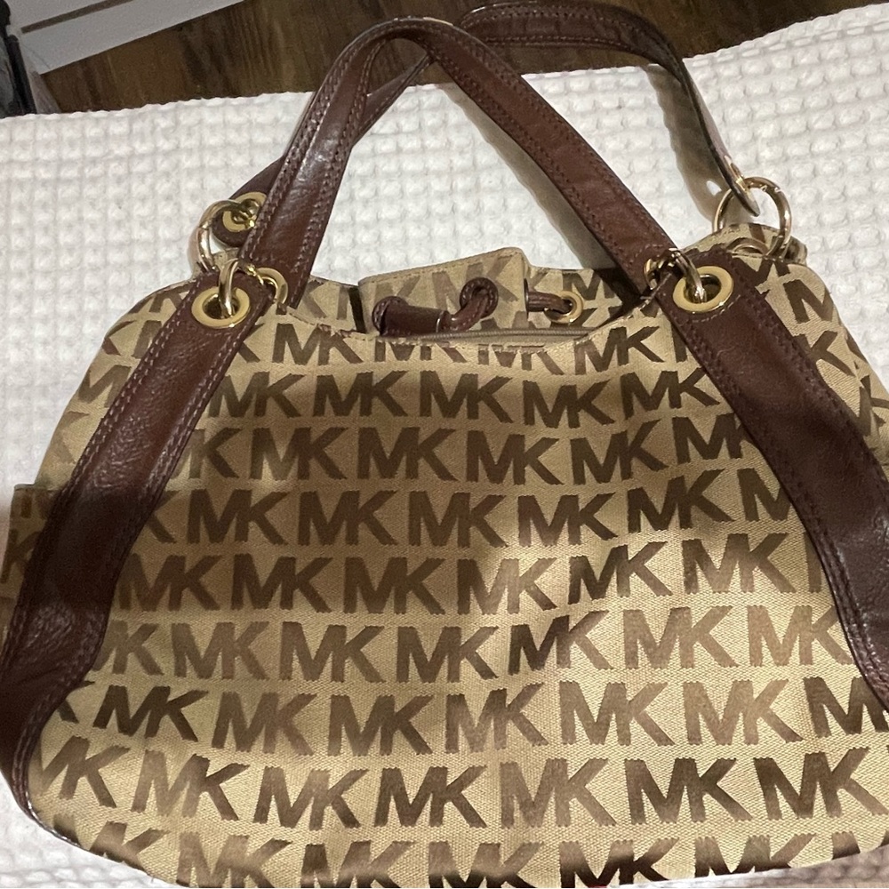 Purse - Picture 2 of 3